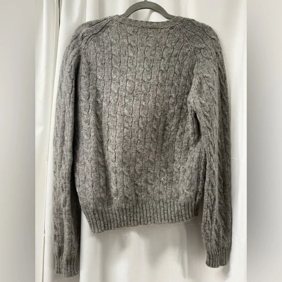 Vintage Lady Clansman Gray Cable Knit Wool Cardigan Size L - Picture 3 of 7